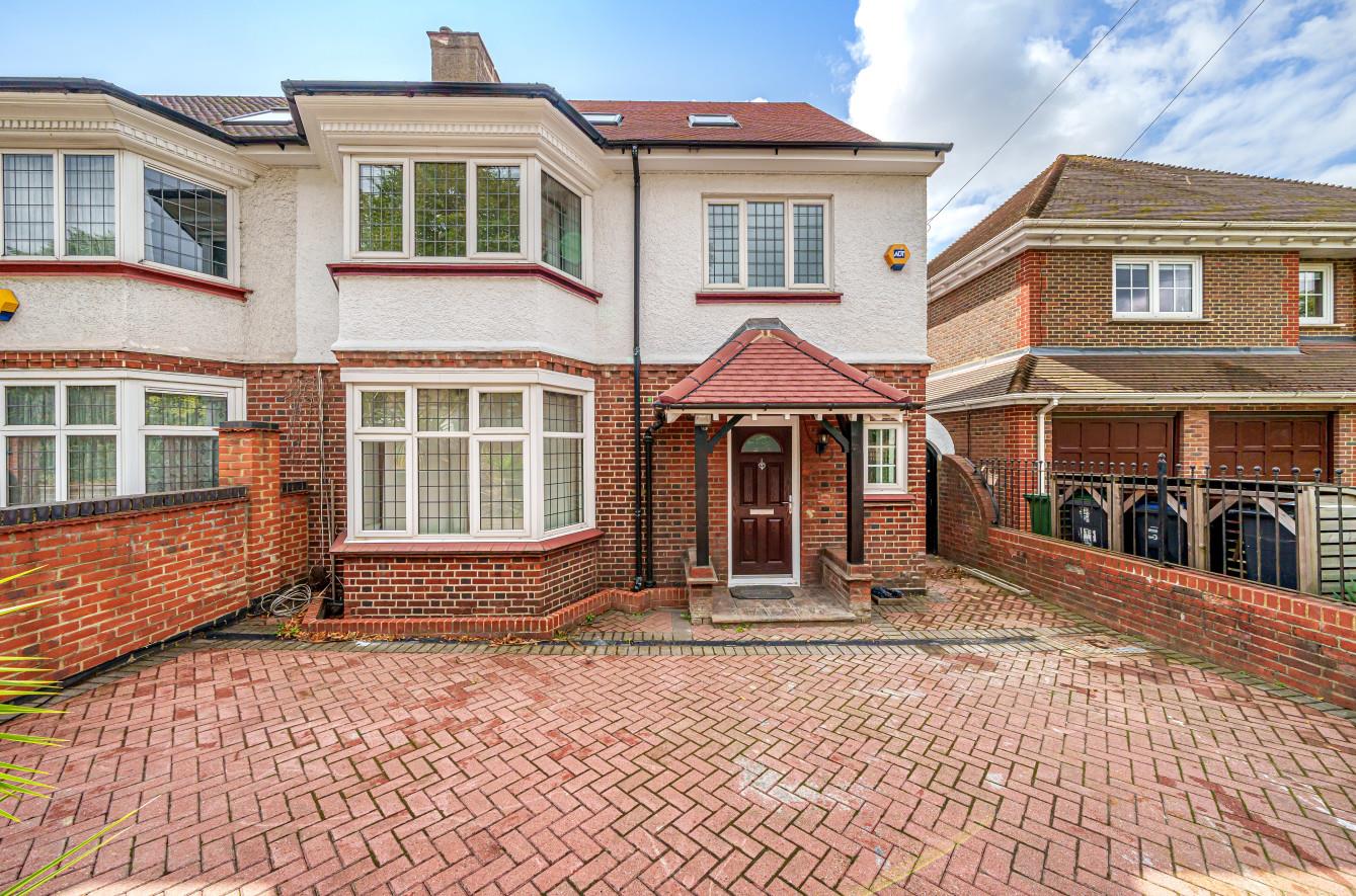 Coombe Lane West, Kingston Upon Thames Gibson Lane